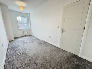 Bedroom- click for photo gallery